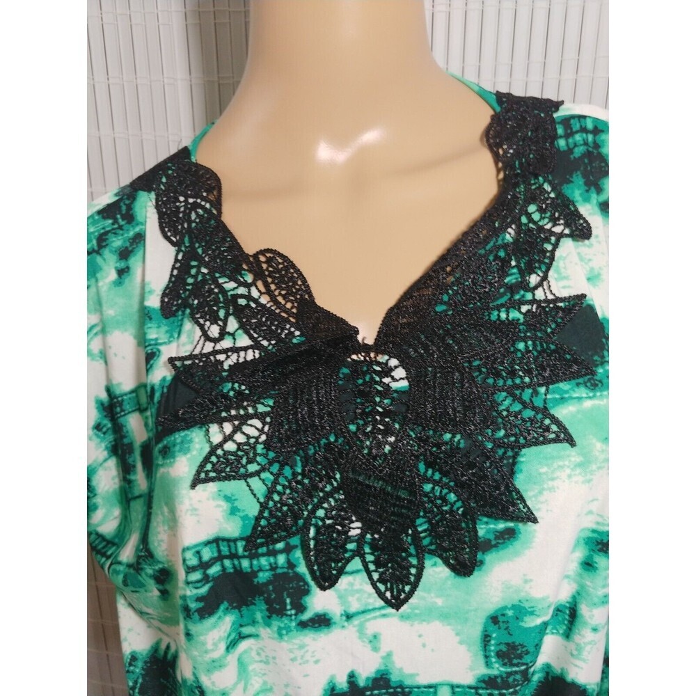 Paris Pink Top Size Large Color Green Elastic on Waist Stretch - Picture 2 of 9